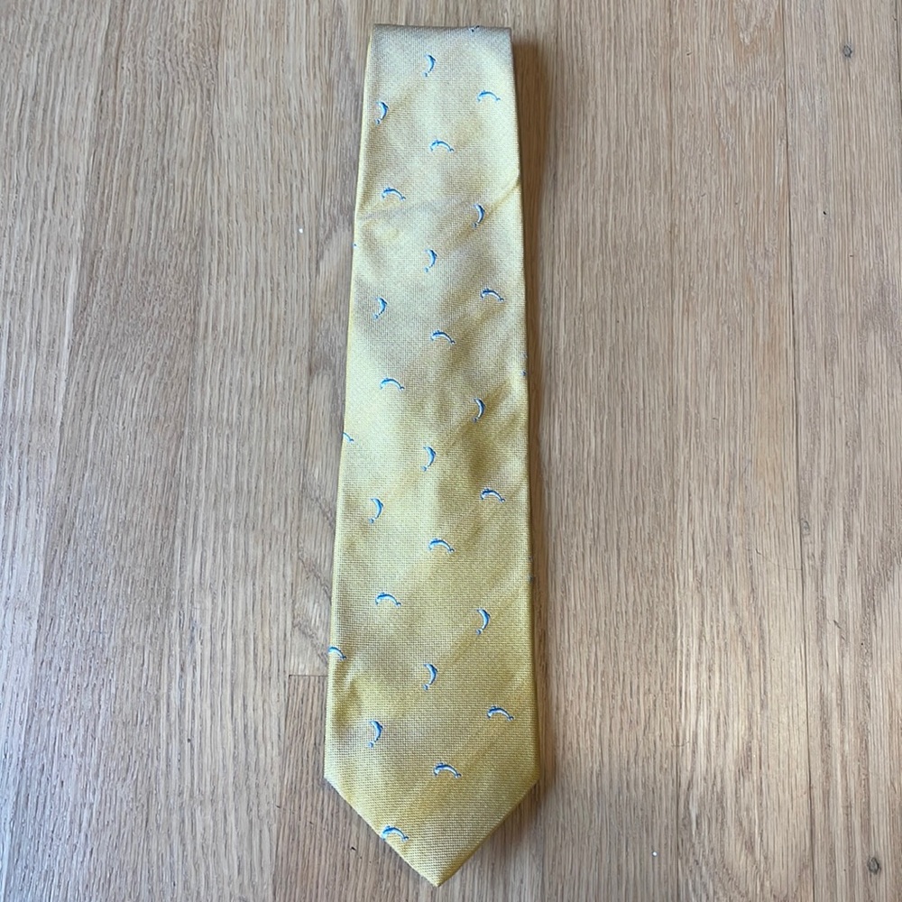Brooks Brothers silk dolphin print tie